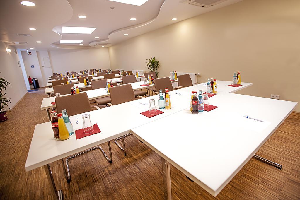 Goethe Messe By Trip 3*