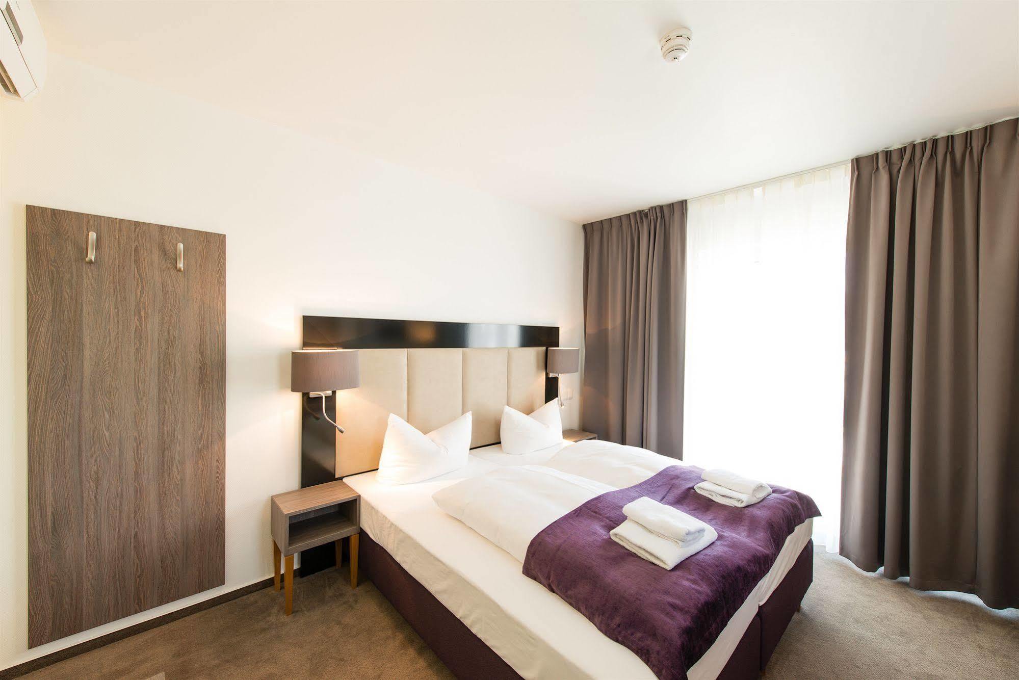 Goethe Messe By Trip 3* Frankfurt am Main